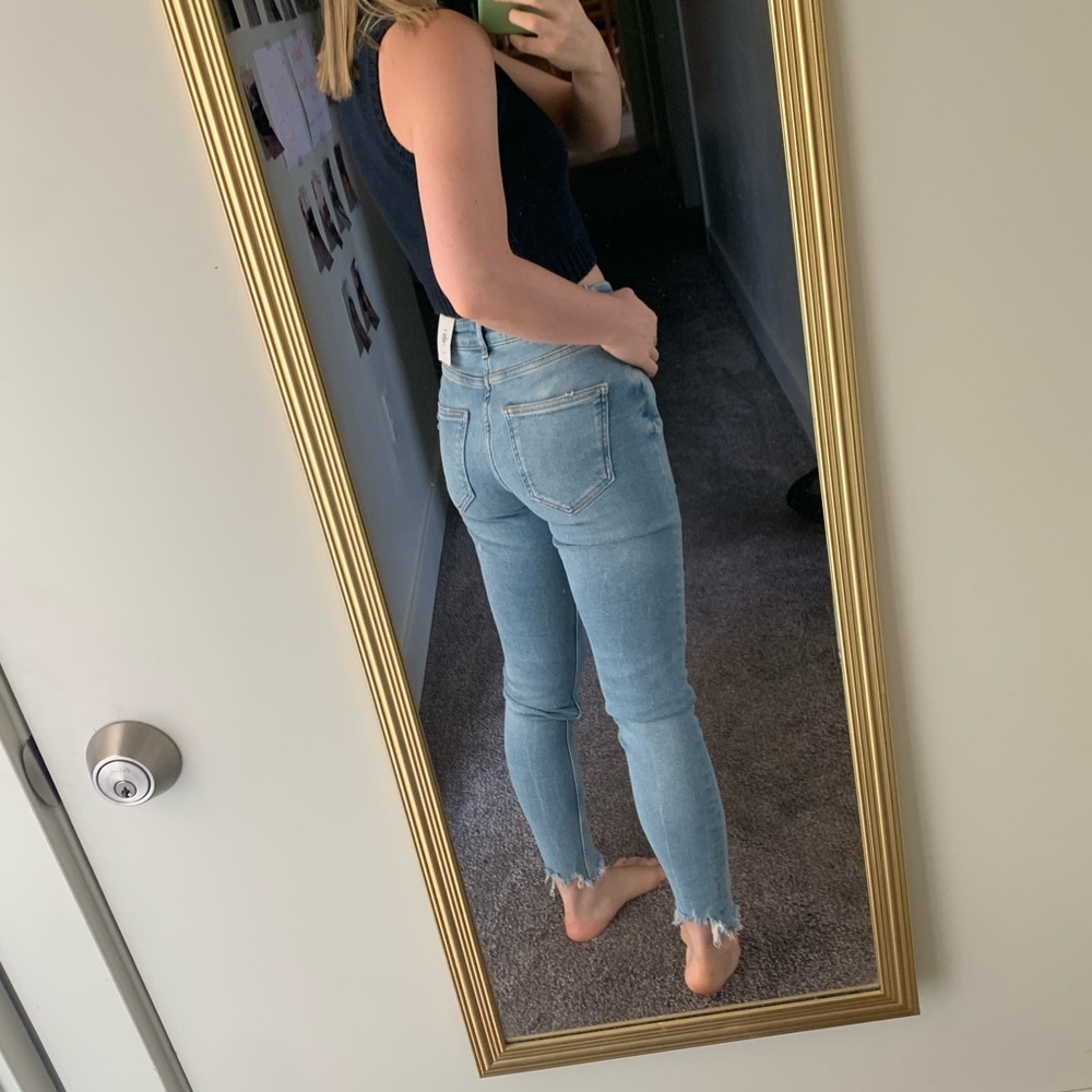 Zara distressed jeans (WITH TAGS!)